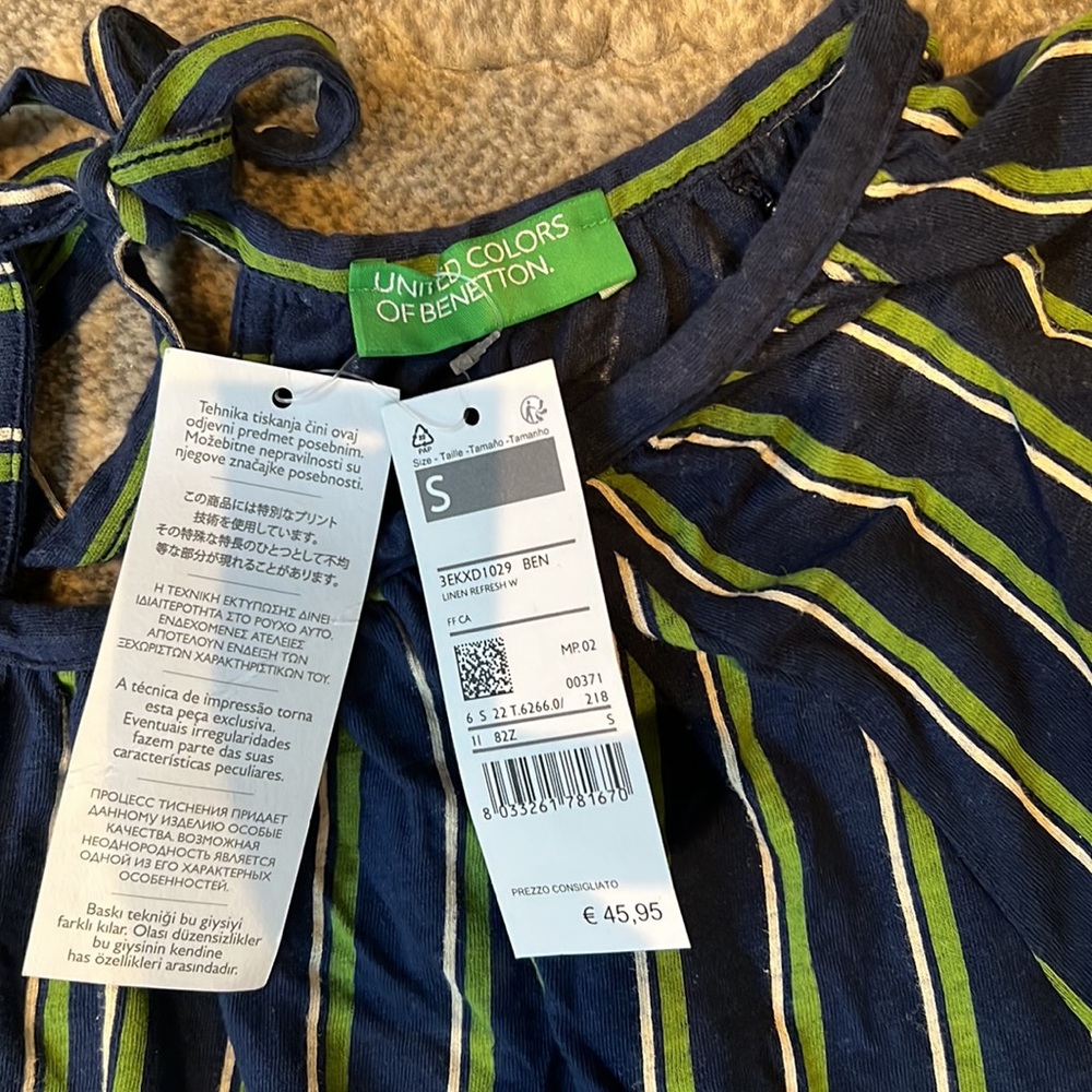 Benetton Tee - Picture 2 of 5